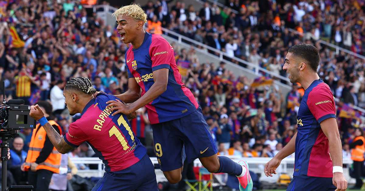 Hàng công được HLV Flick tin tưởng